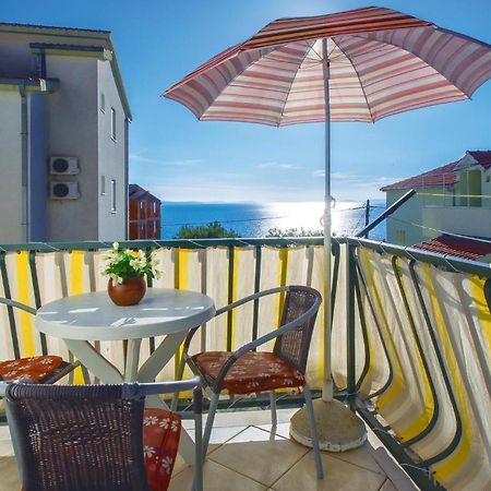 Lovely Apartment In Omis With Kitchenette Exterior photo